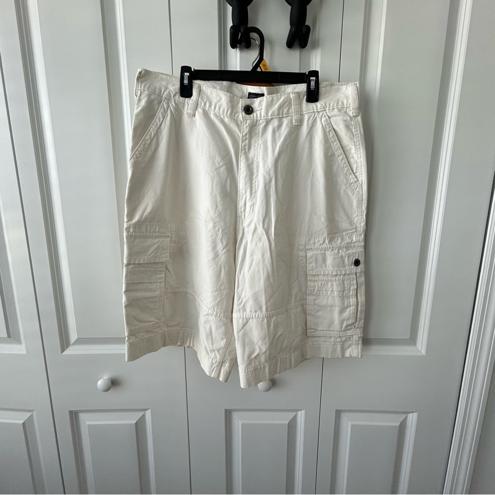 Levi's White Cargo Shorts Relaxed‎ Fit Cotton